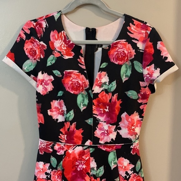 Guess Floral Fit and Flare Dress - Picture 2 of 9